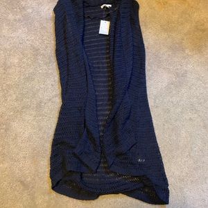 Sleeveless cardigan